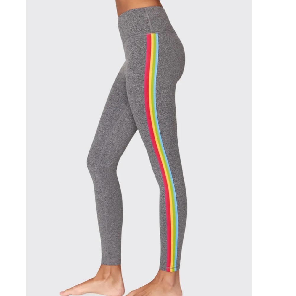 SPIRITUAL GANGSTER ATHLETIC LEGGINGS IN GRAY WITH RAINBOW STRIPES SIZE SMALL